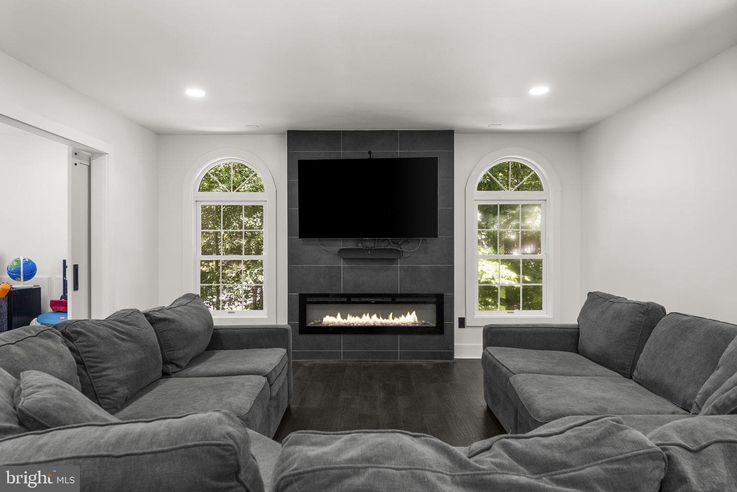 6658 Fox Den Road photo 31