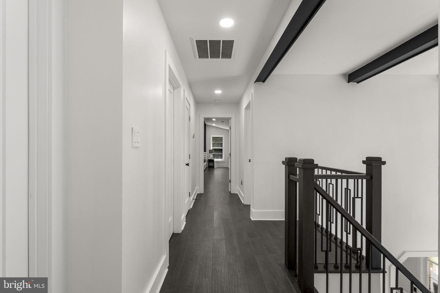 6658 Fox Den Road photo 33