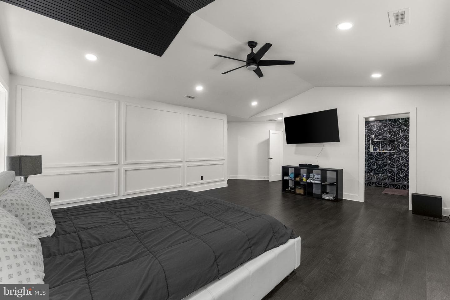 6658 Fox Den Road photo 39
