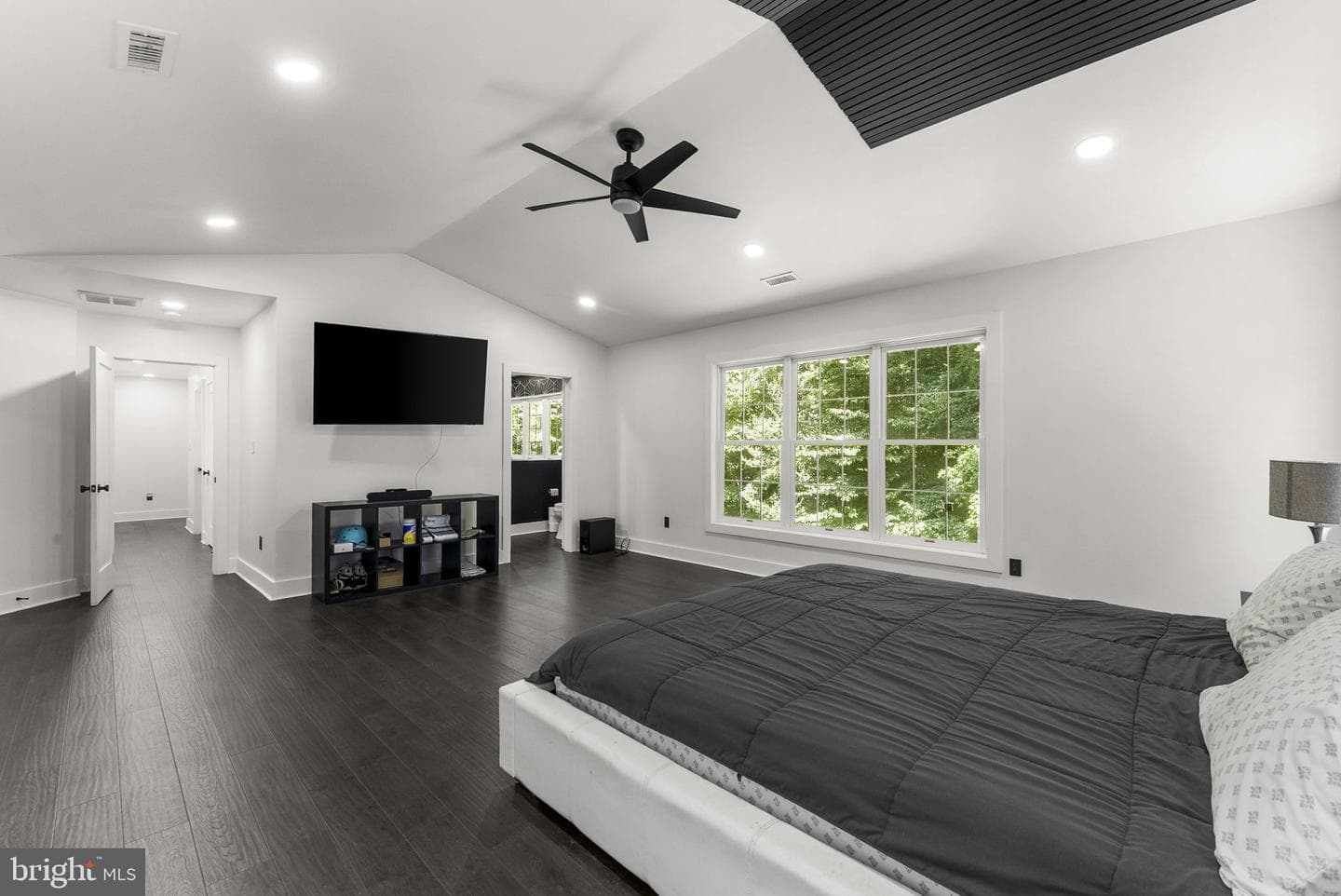 6658 Fox Den Road photo 42