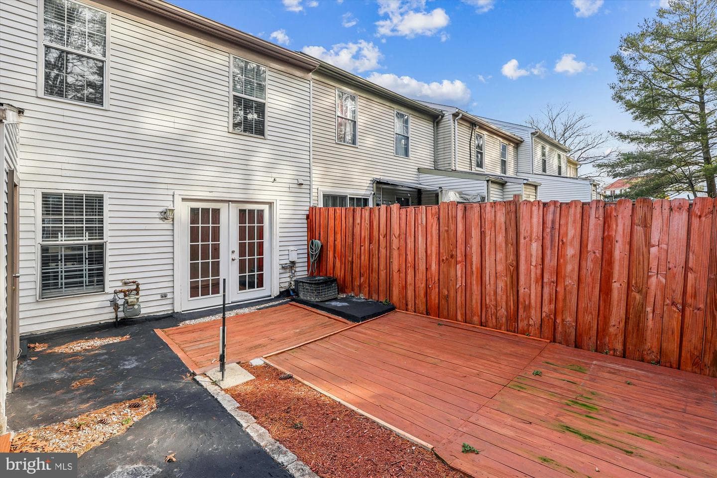 3608 Felmore Court photo 5