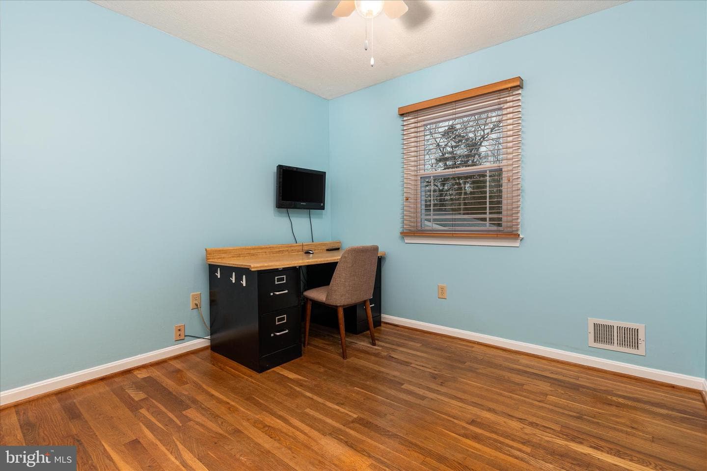 7398 Roxbury Avenue photo 22