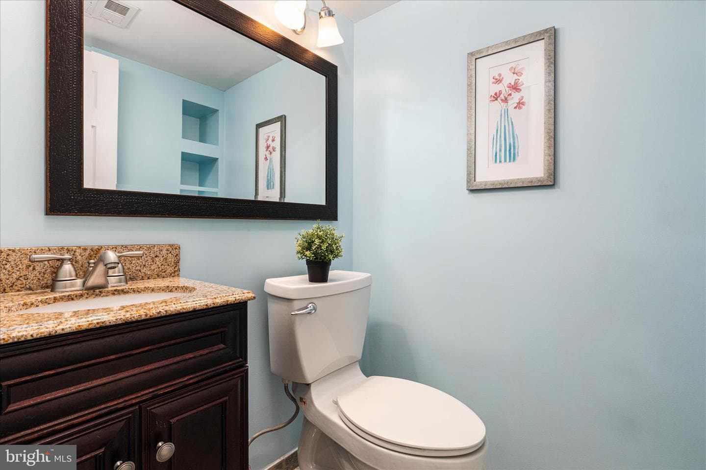 7398 Roxbury Avenue photo 30