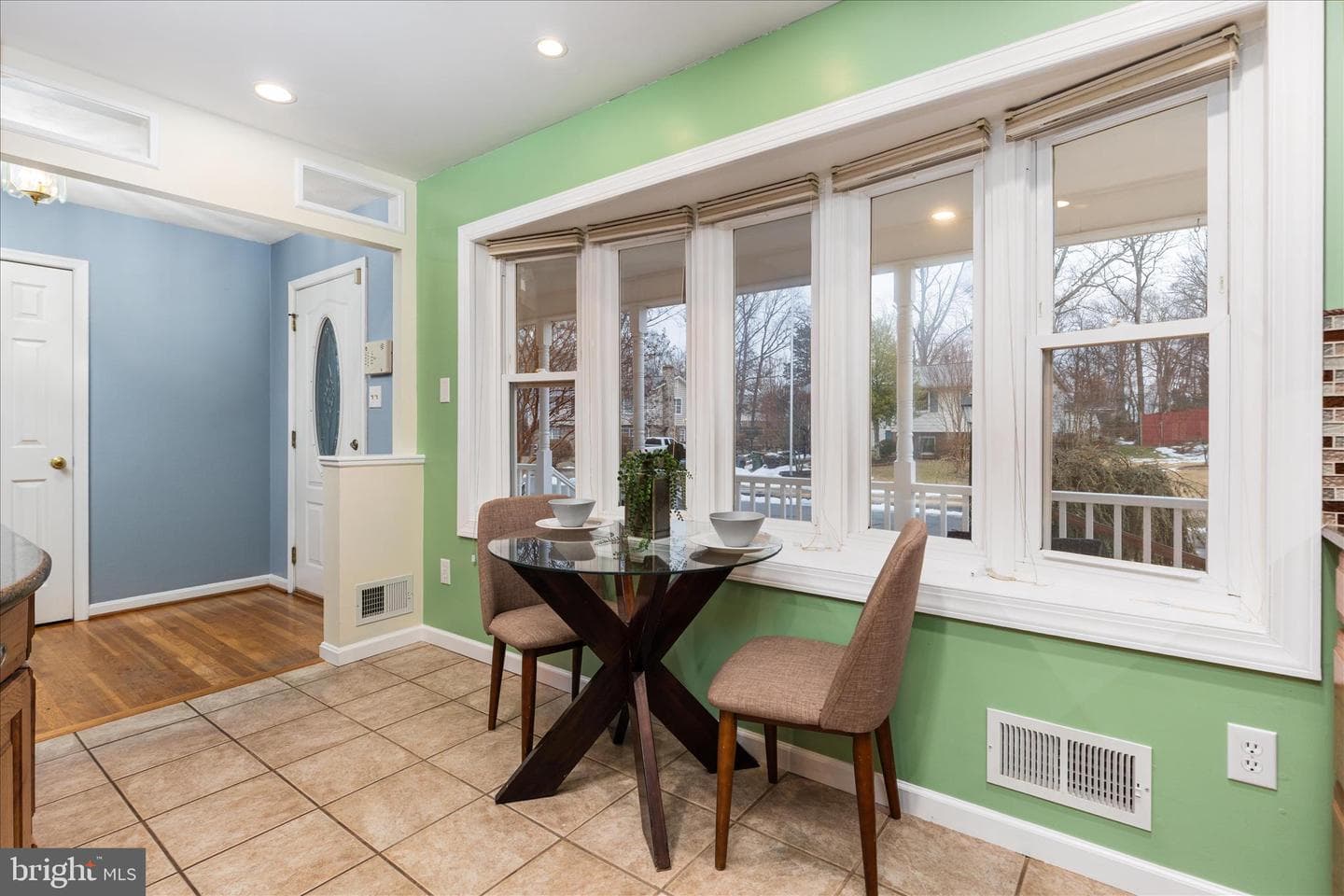 7398 Roxbury Avenue photo 4