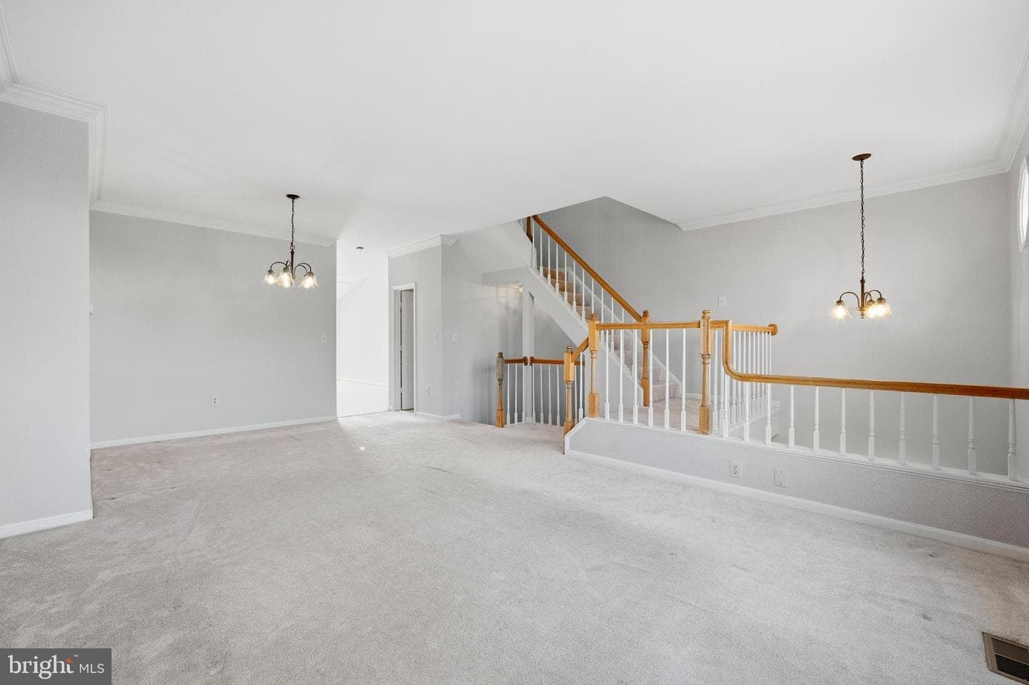 11141 Luxberry Court photo 6