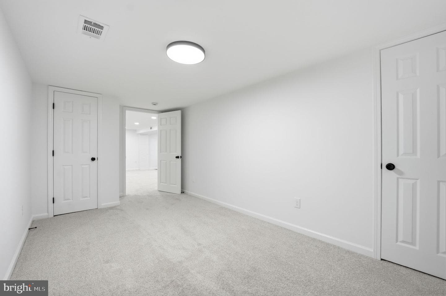 7555 Alleghany Road photo 10