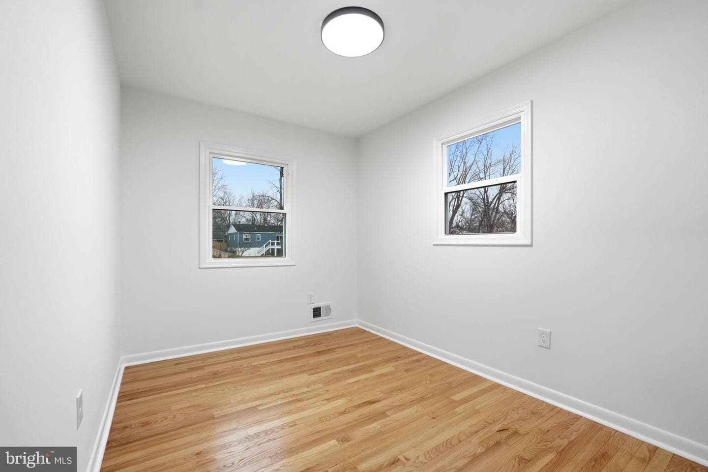 7555 Alleghany Road photo 6