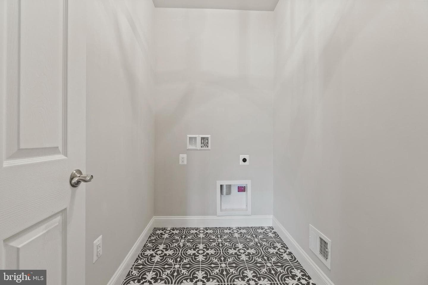 13725 Orlando Road photo 49