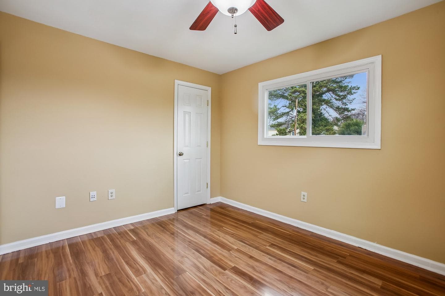 1521 Indiana Avenue photo 27