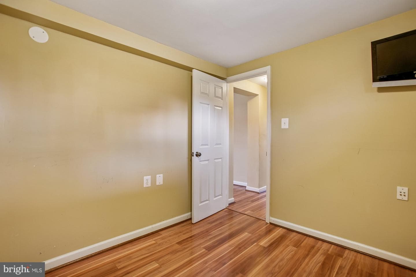 1521 Indiana Avenue photo 30