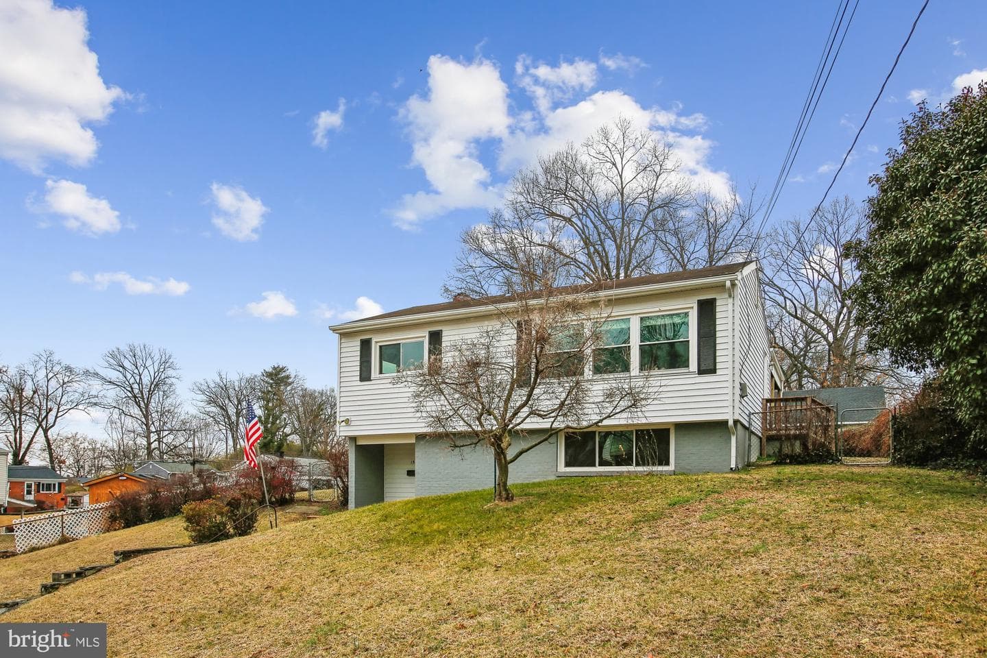 1521 Indiana Avenue photo 5
