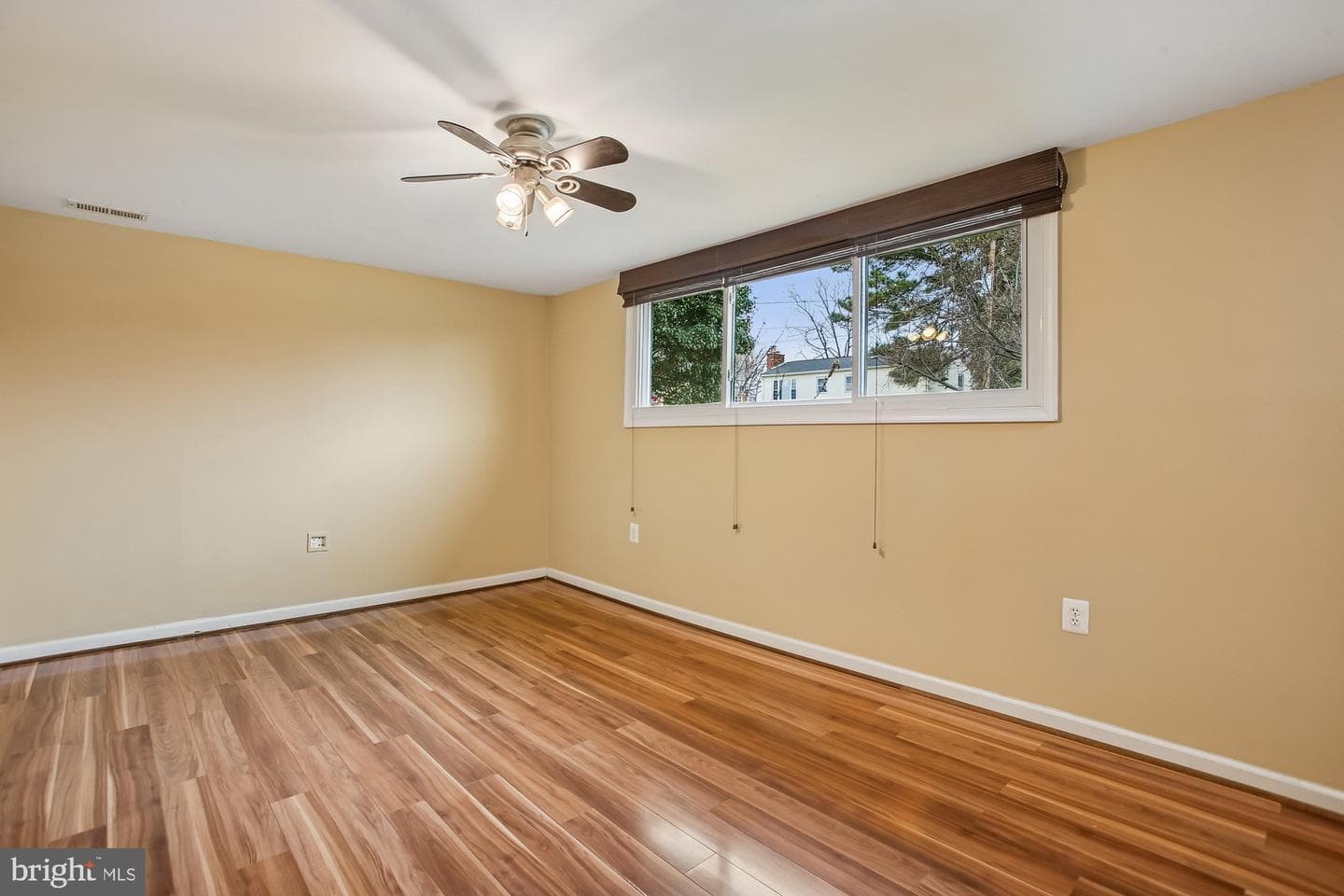 1521 Indiana Avenue photo 8
