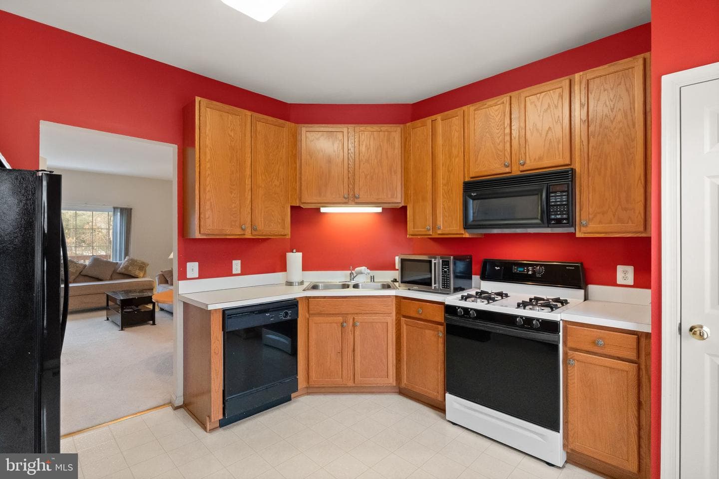 12511 Heykens Lane photo 11