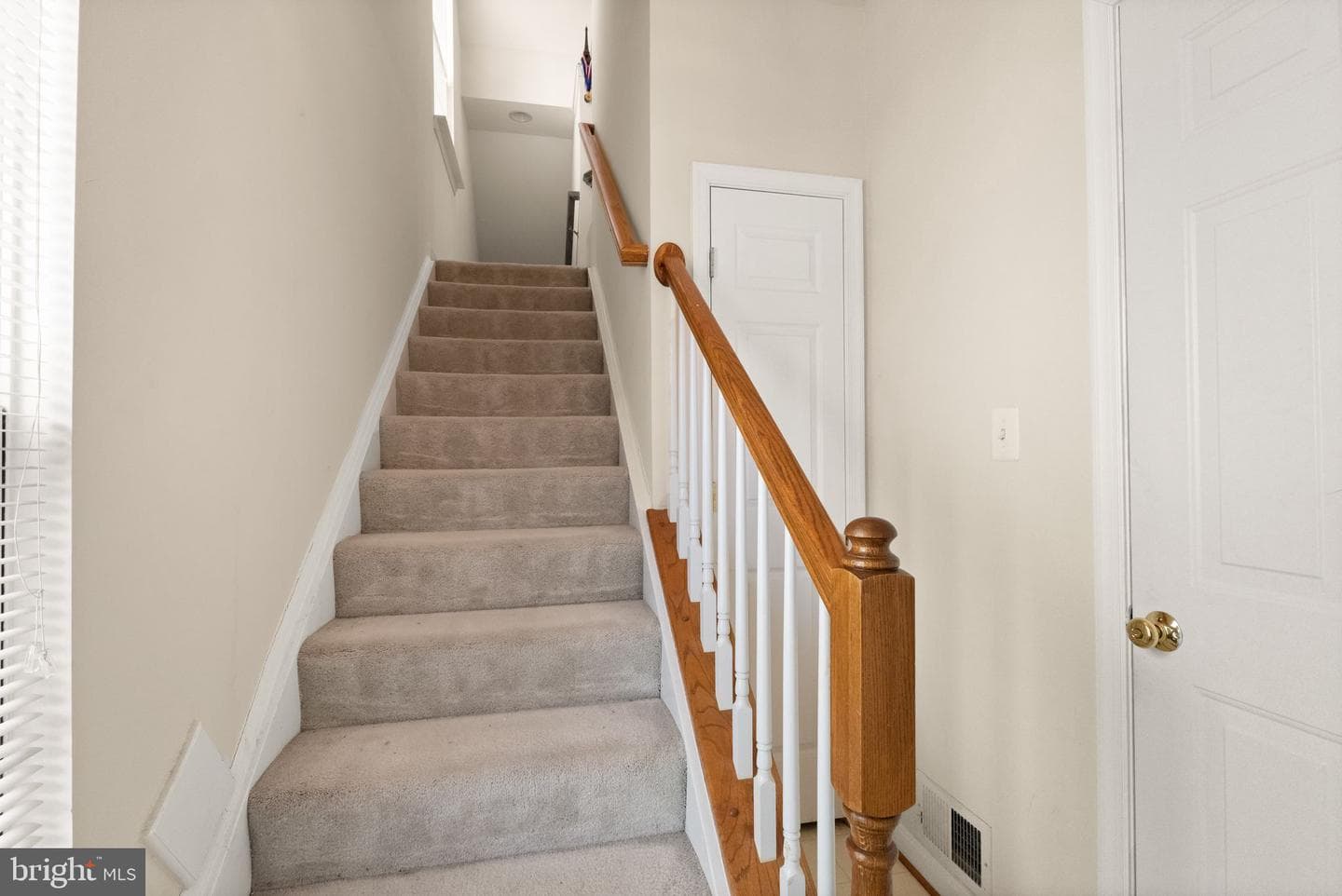 12511 Heykens Lane photo 4