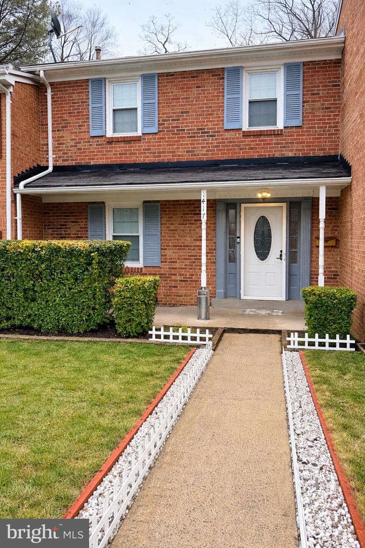 1417 Deerfield Lane photo 2