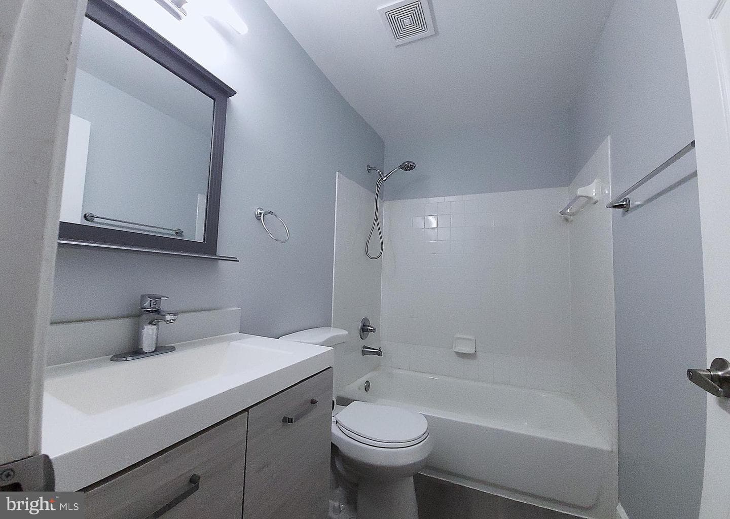 1049 Gardenview Loop #302 photo 12
