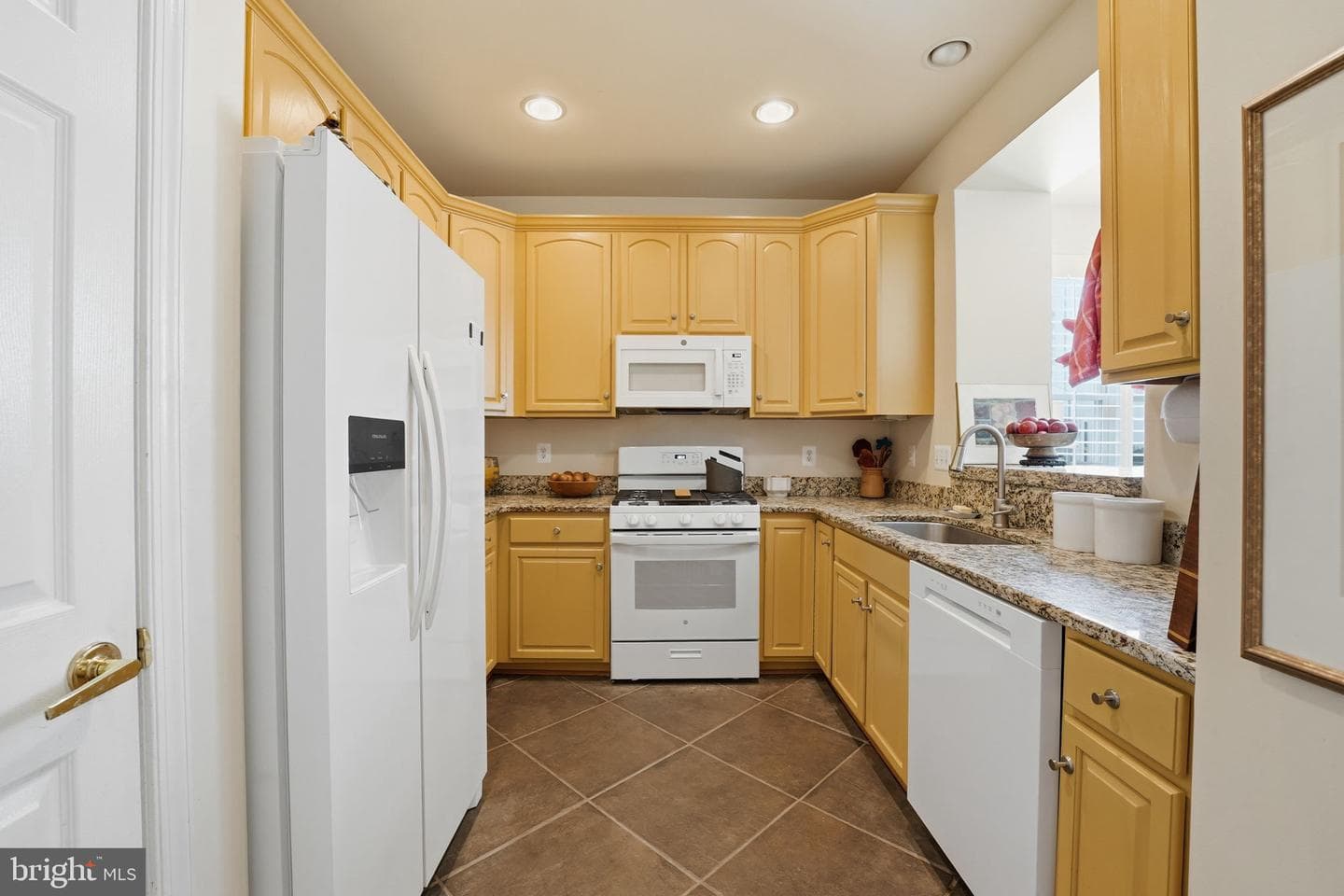 6595 Alderwood Way photo 12