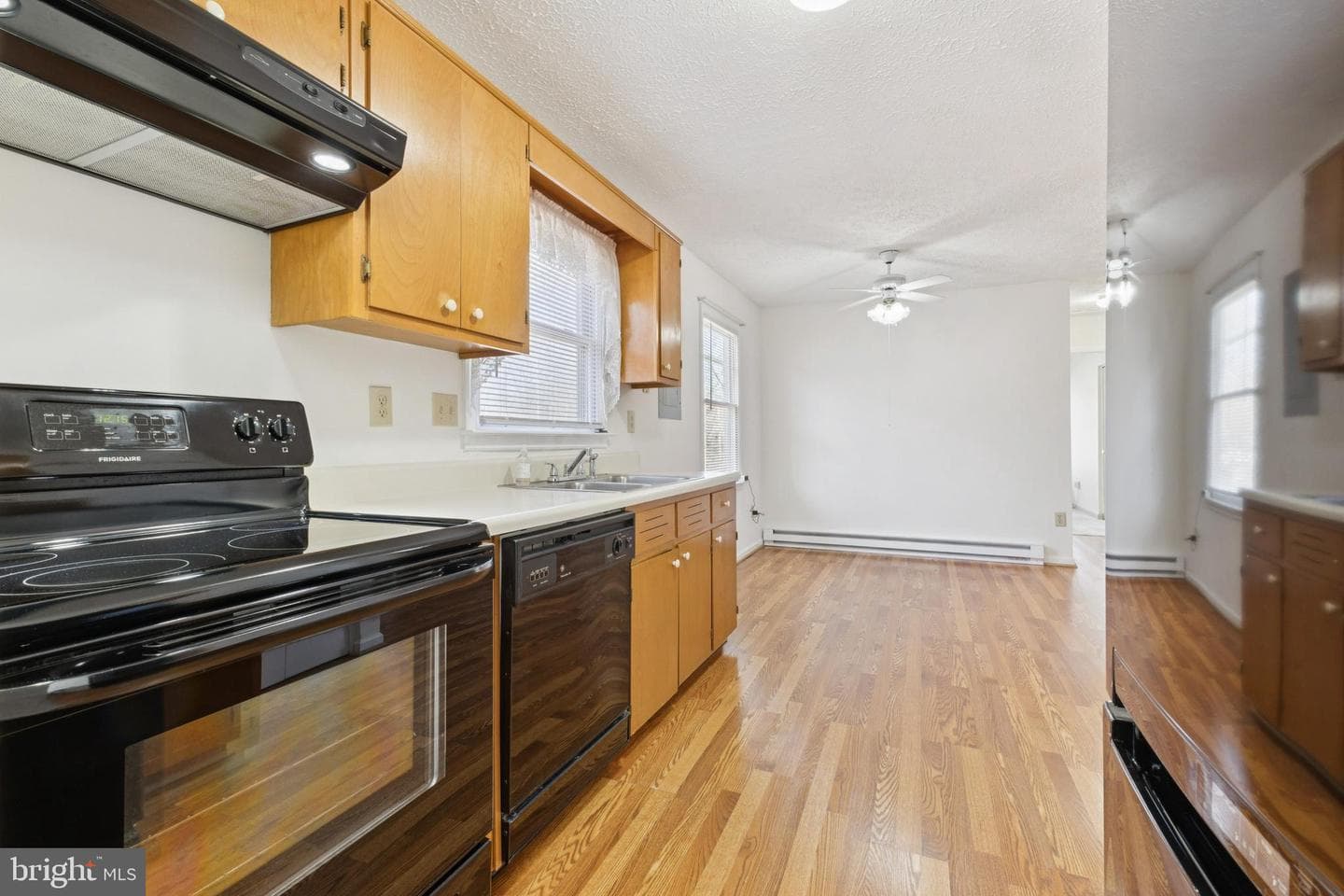 7830 Lake Drive photo 12