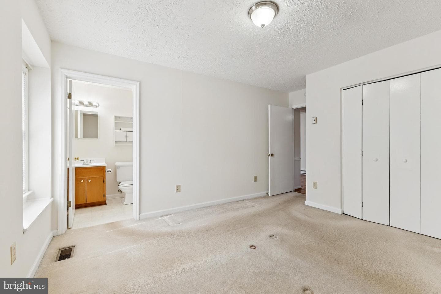 7830 Lake Drive photo 17
