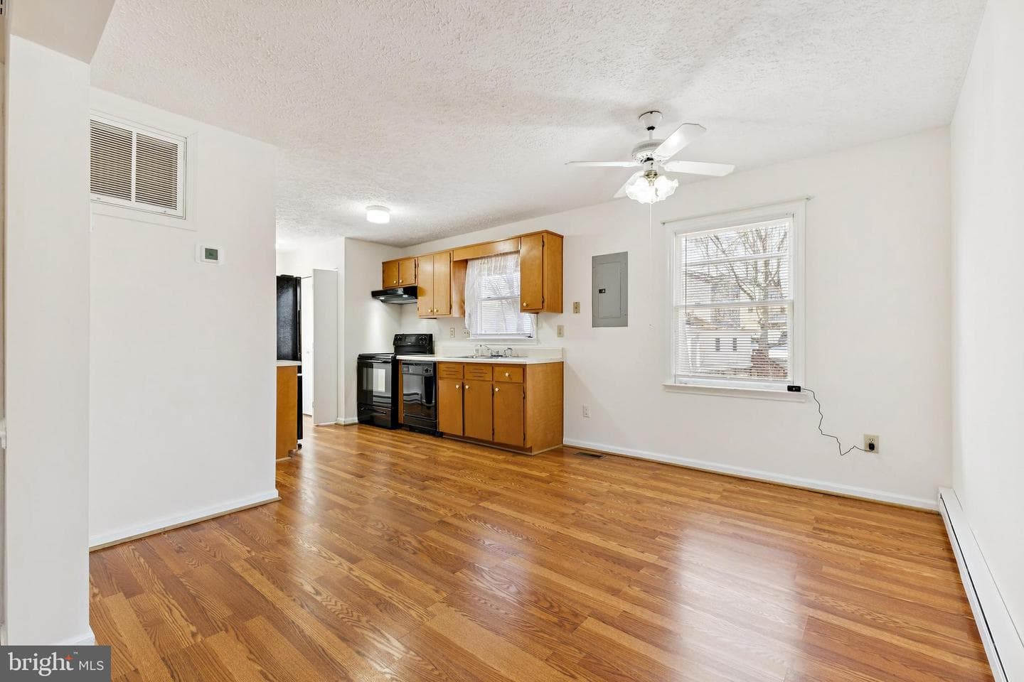7830 Lake Drive photo 6