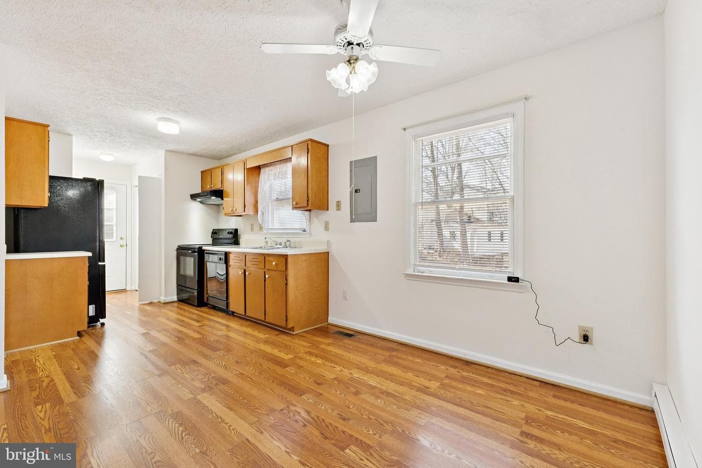7830 Lake Drive photo 8