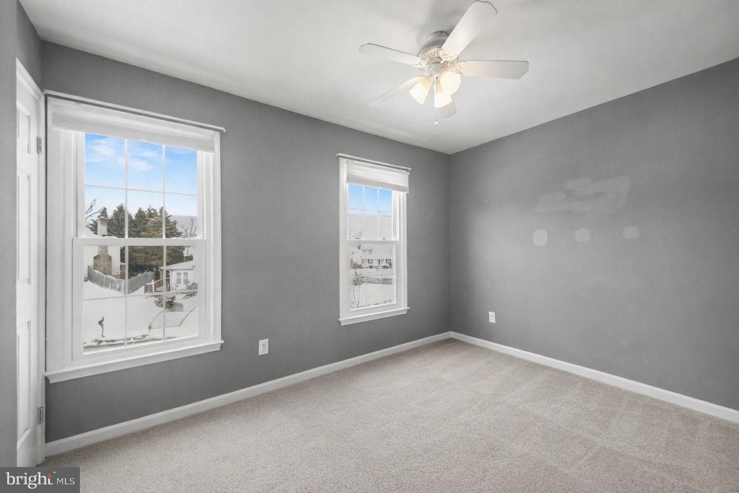 5435 Lomax Way photo 15