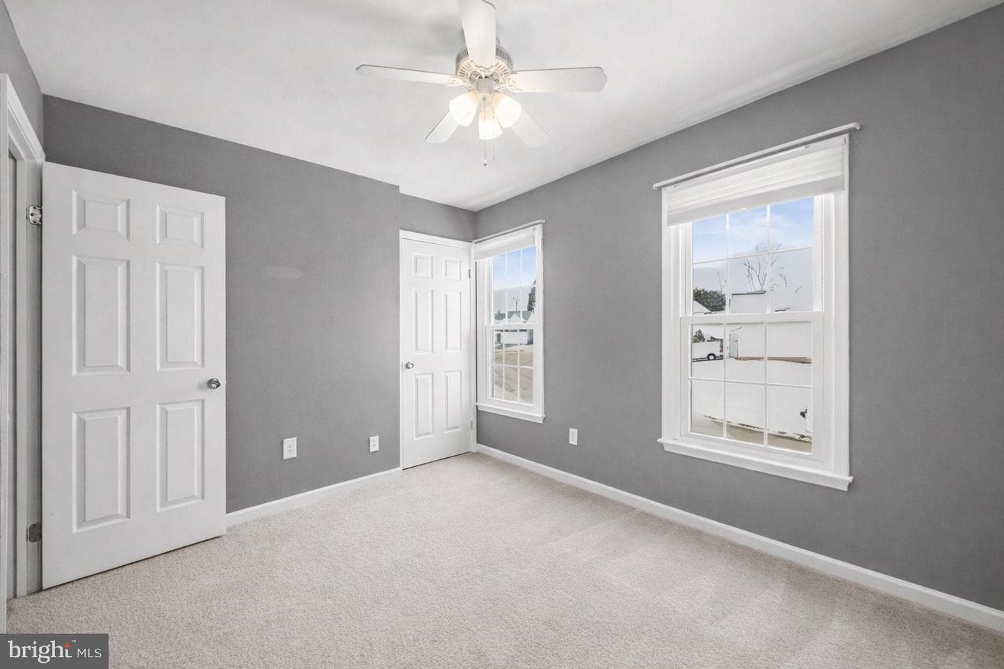 5435 Lomax Way photo 16