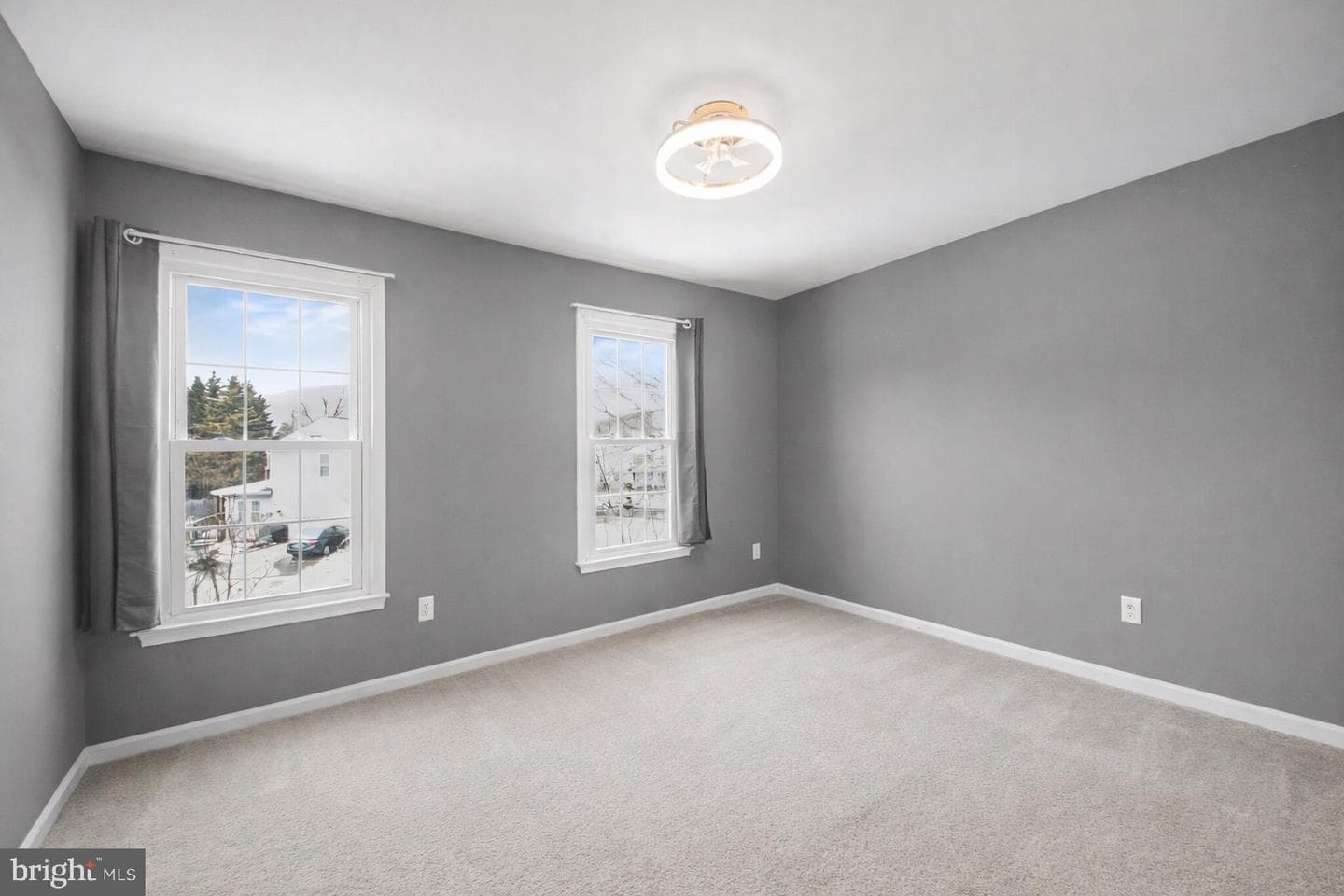 5435 Lomax Way photo 19