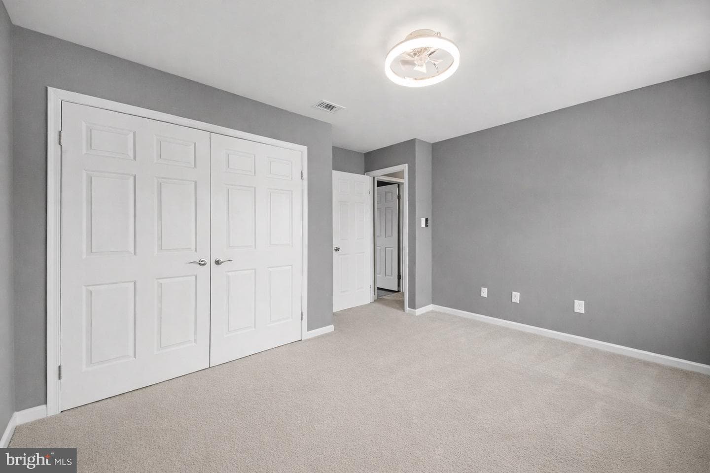 5435 Lomax Way photo 20