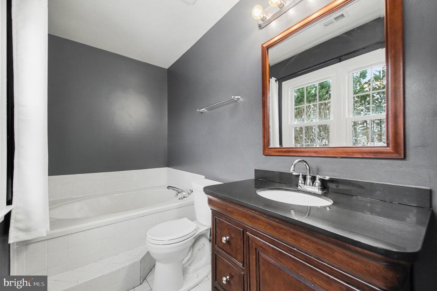 5435 Lomax Way photo 21