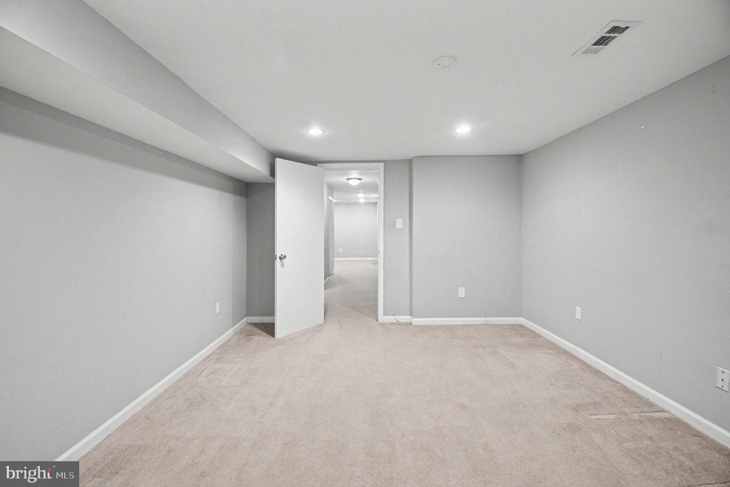 5435 Lomax Way photo 25