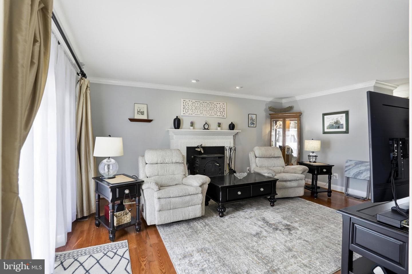 4363 Snow Hill Drive photo 5
