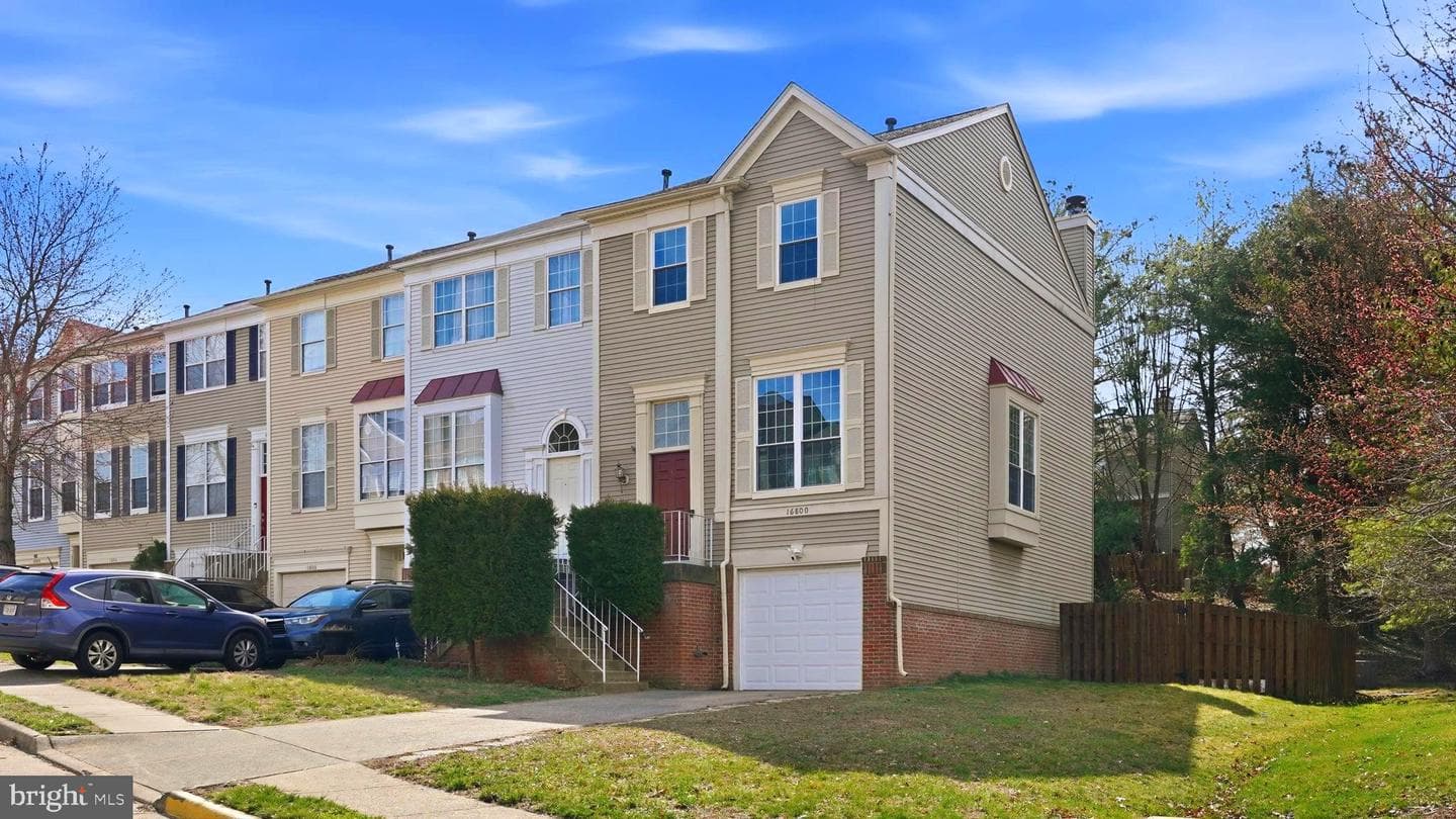 16800 Miranda Lane photo 2