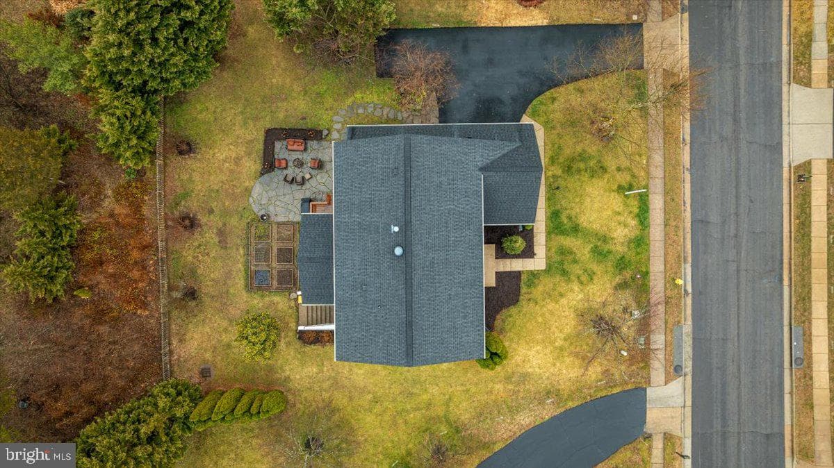 13624 Newtonmore Place photo 3