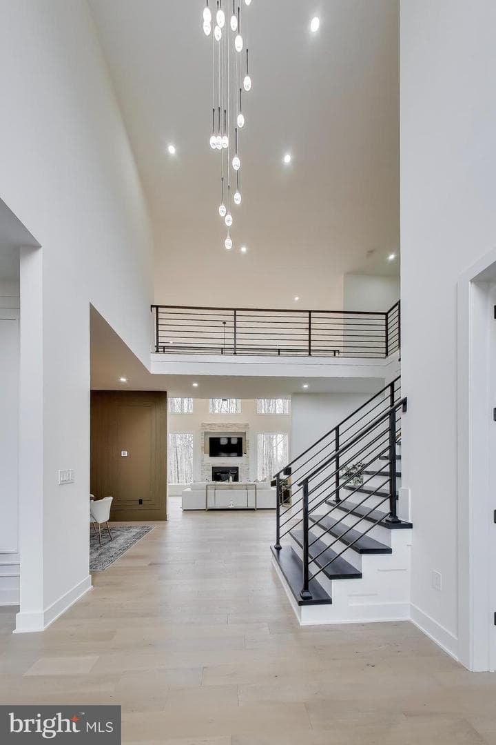 6634 Davis Ford Road photo 2