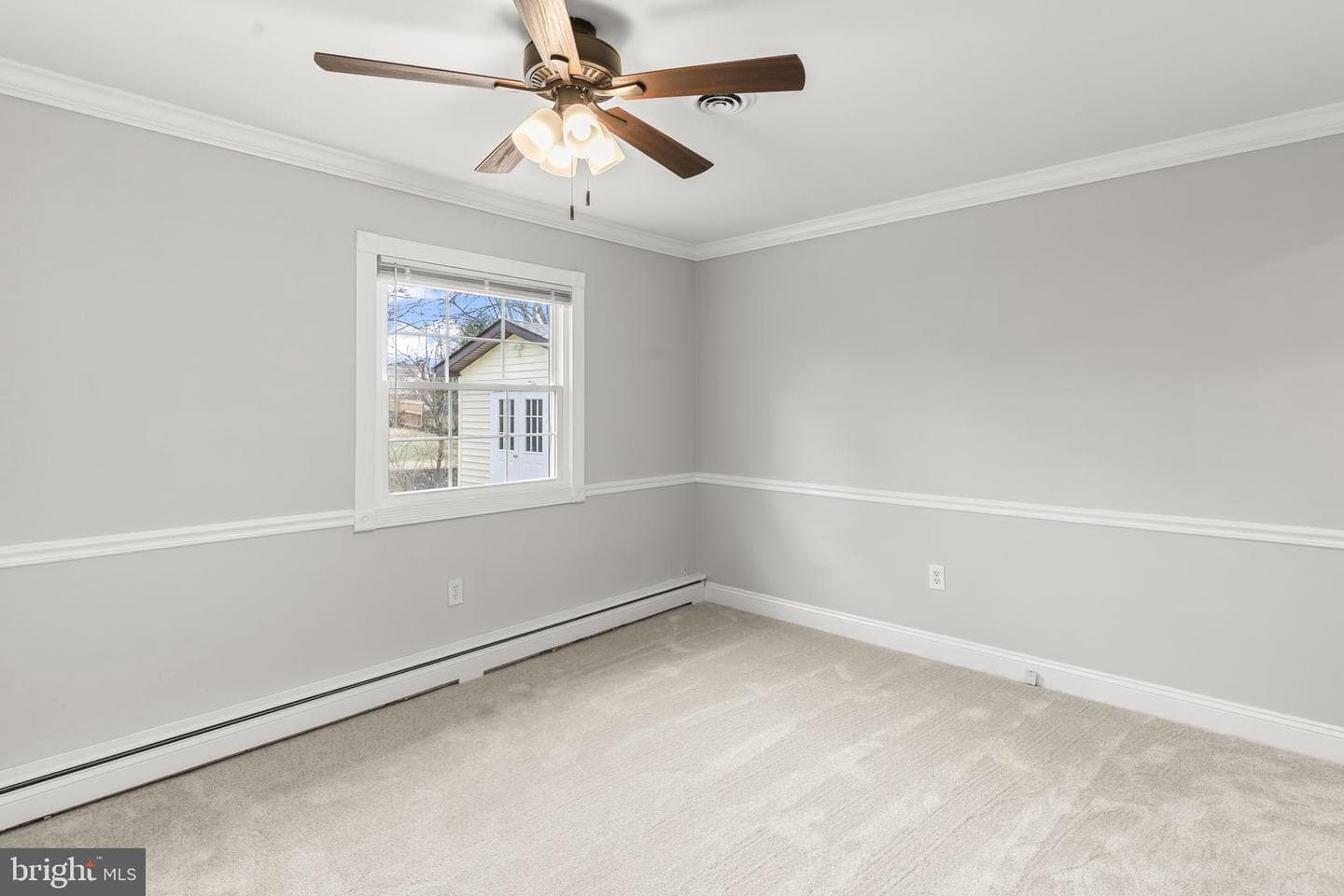 9649 Norfolk Street photo 15