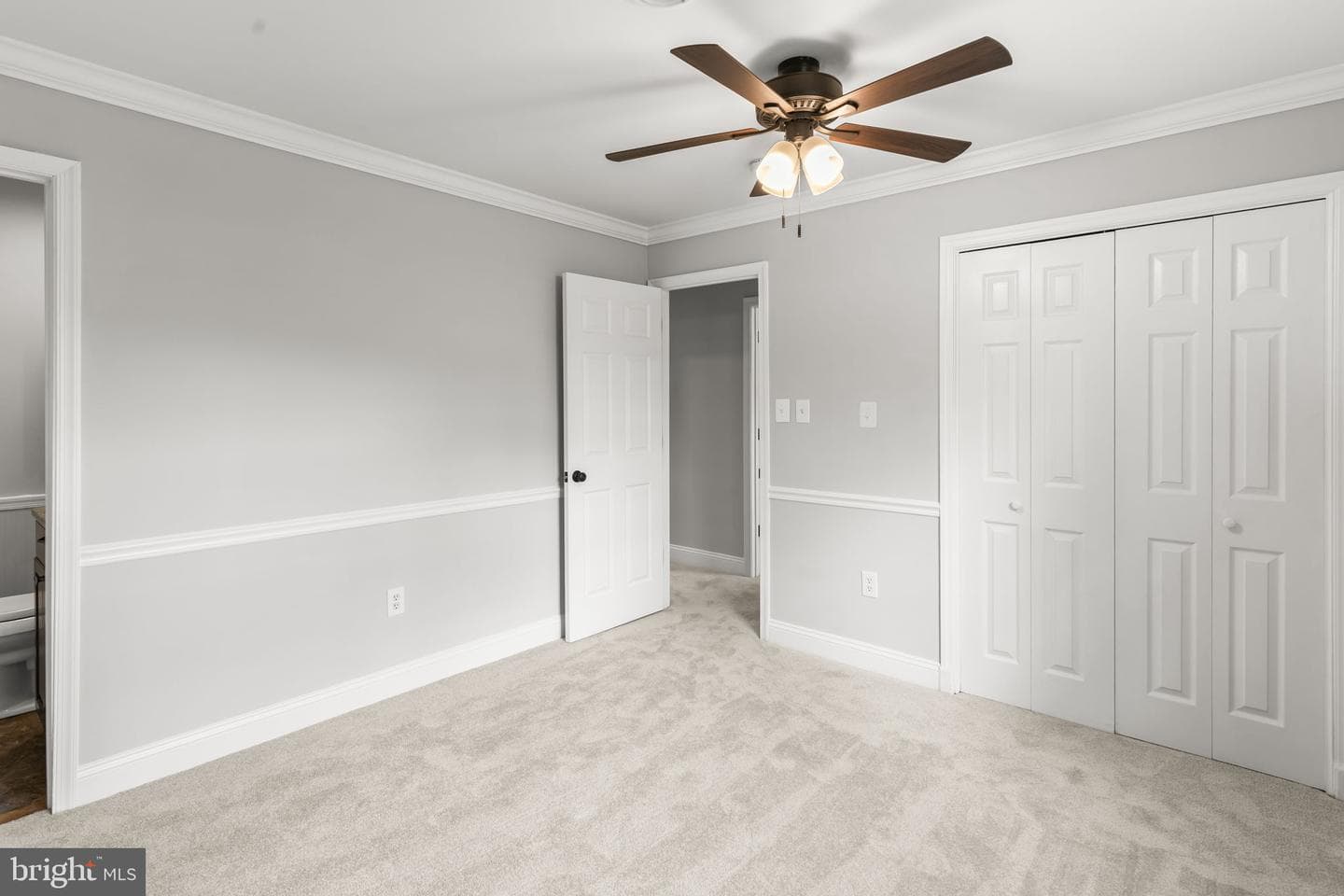 9649 Norfolk Street photo 16