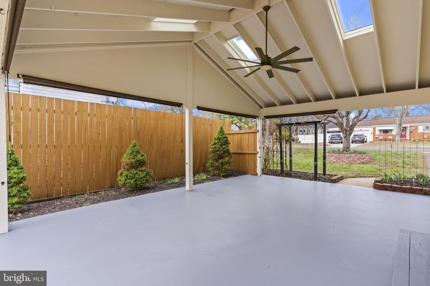 9649 Norfolk Street photo 5