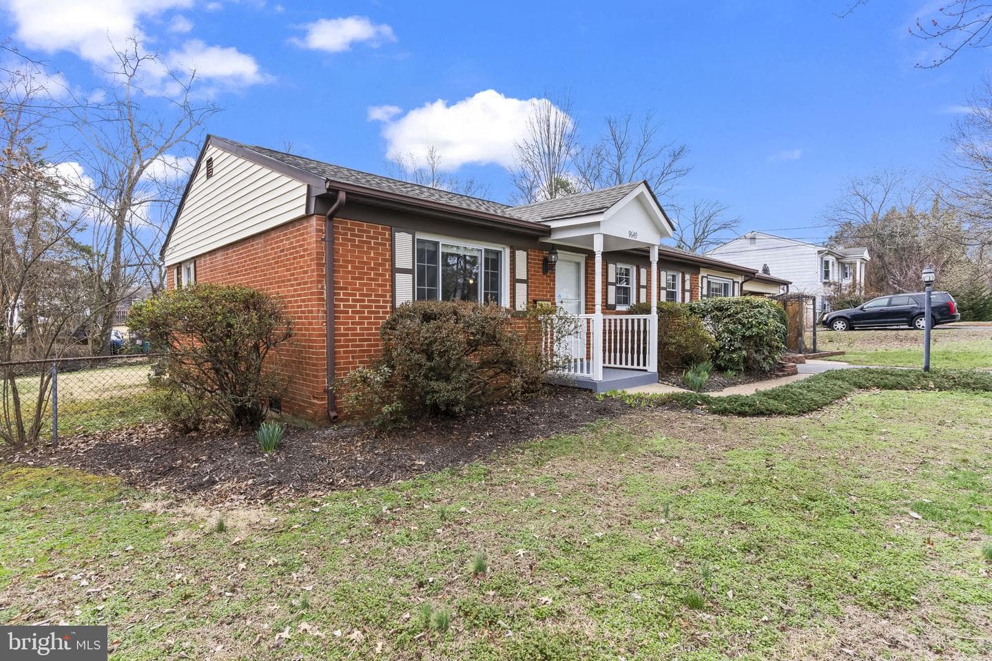 9649 Norfolk Street photo 7