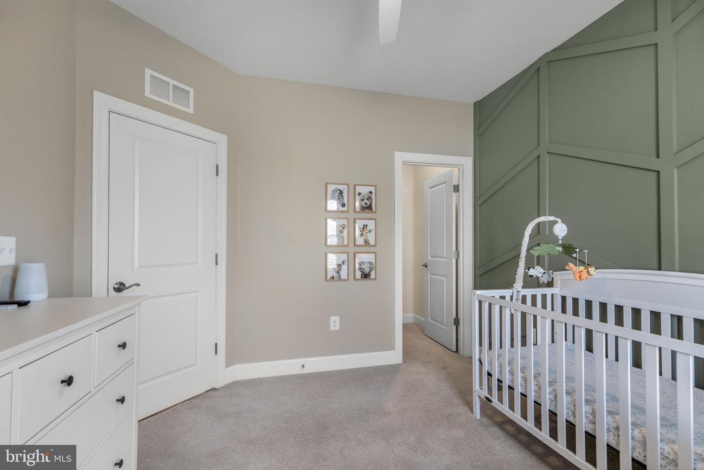 8762 Elsing Green Drive photo 27