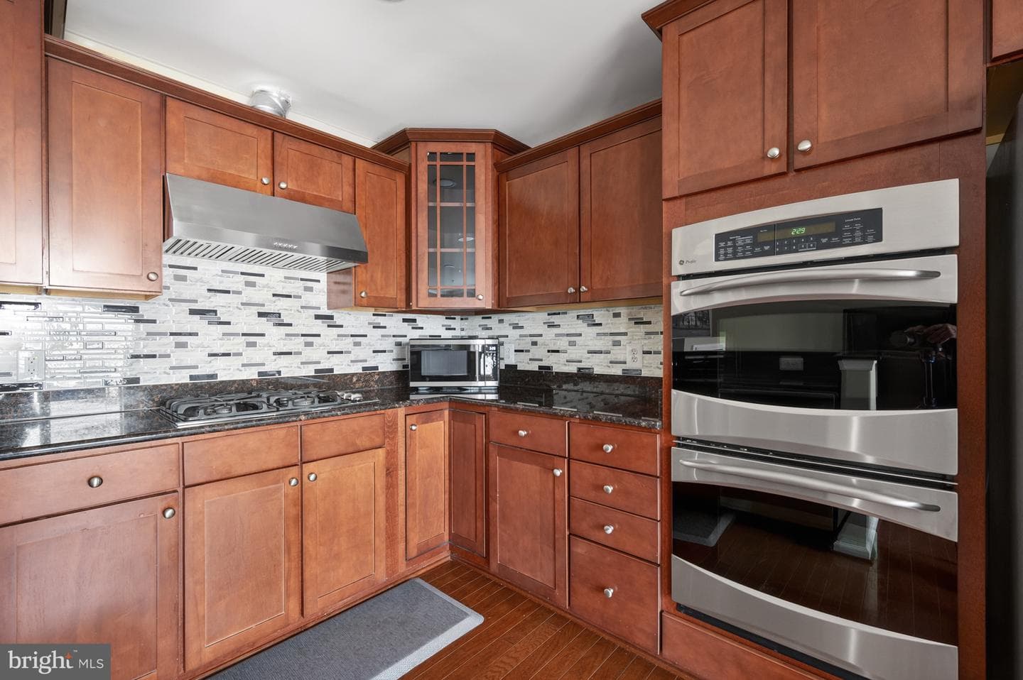 15258 Rosemont Manor Drive photo 7