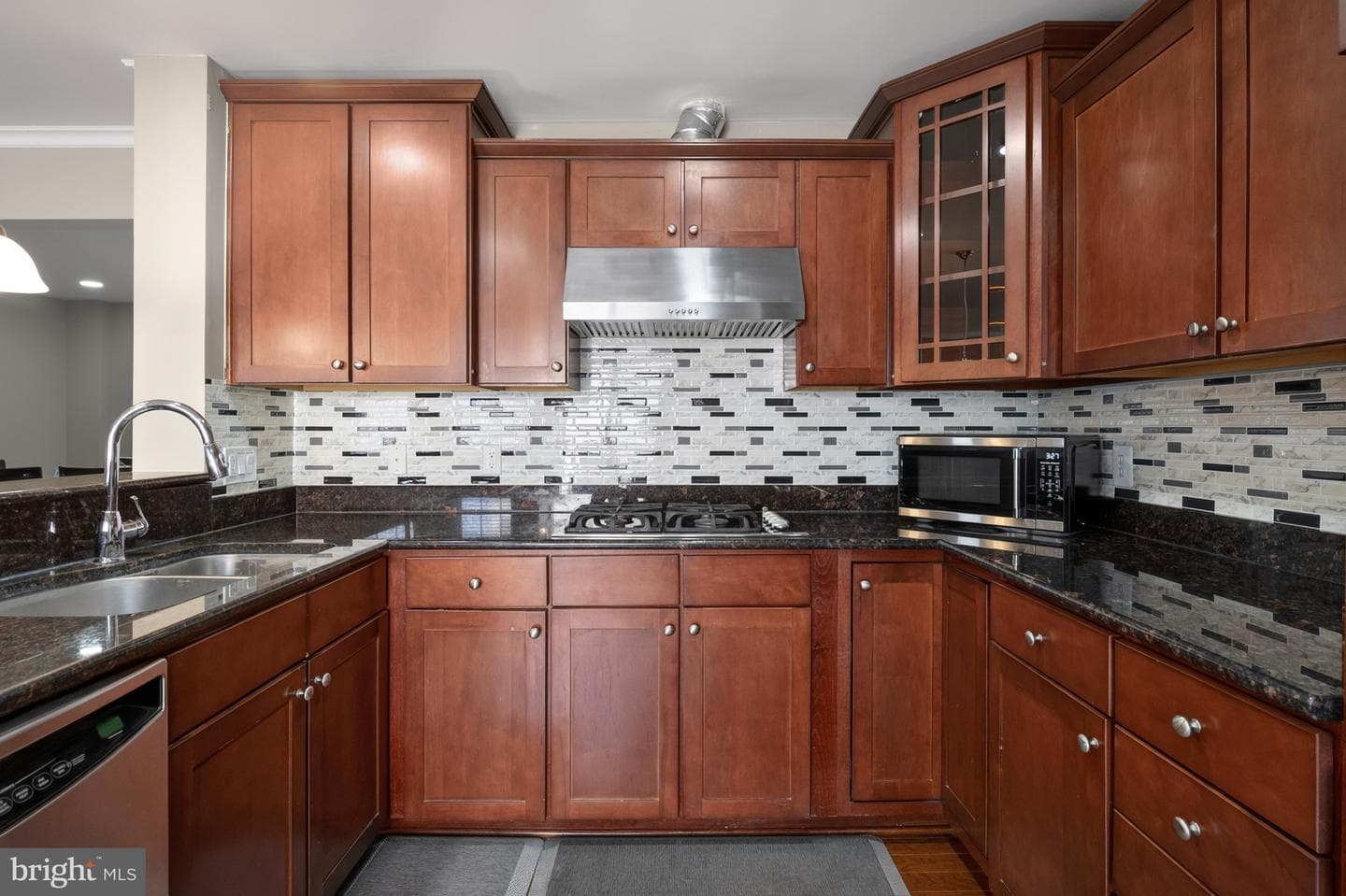 15258 Rosemont Manor Drive photo 9