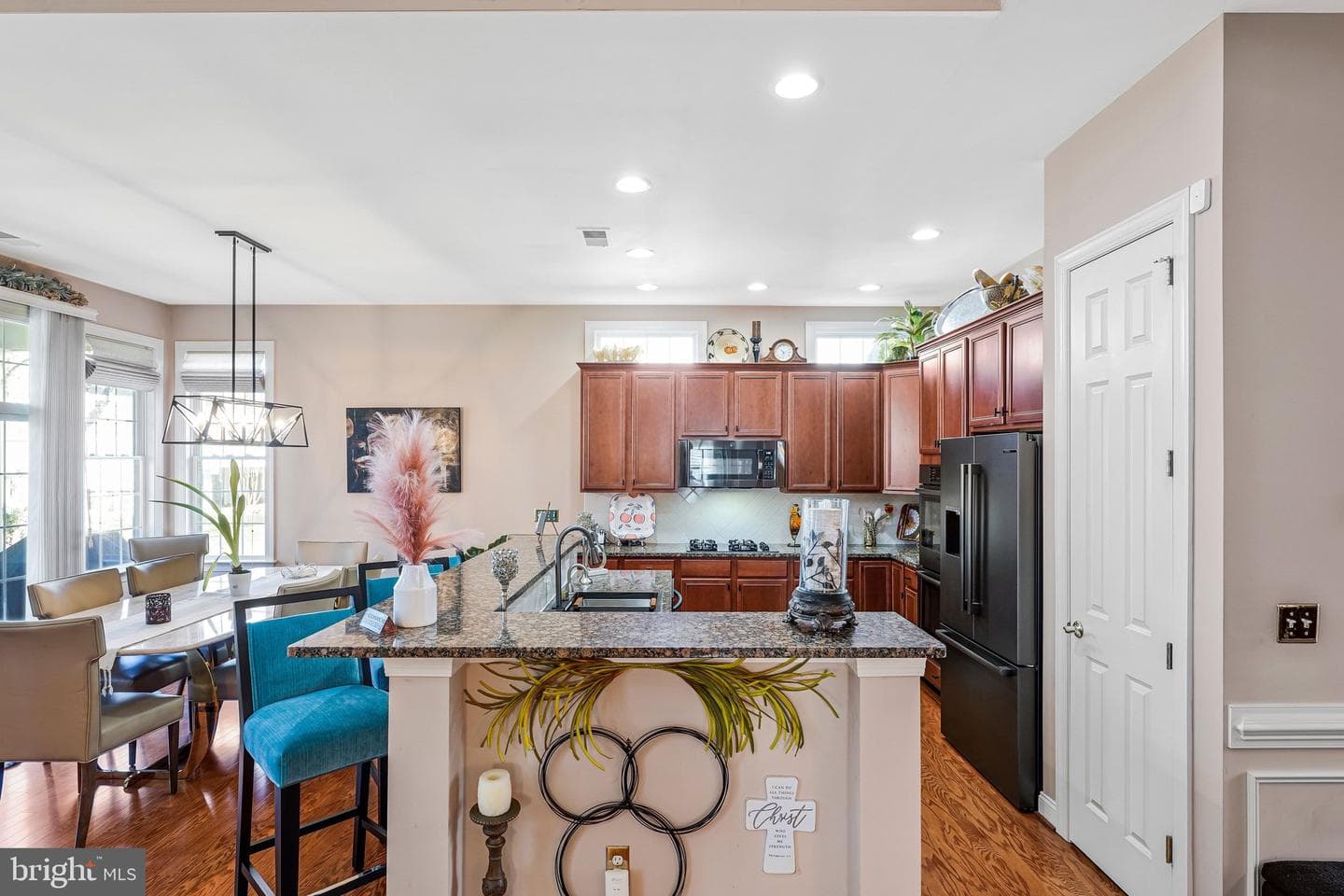15517 Legacy Way photo 10
