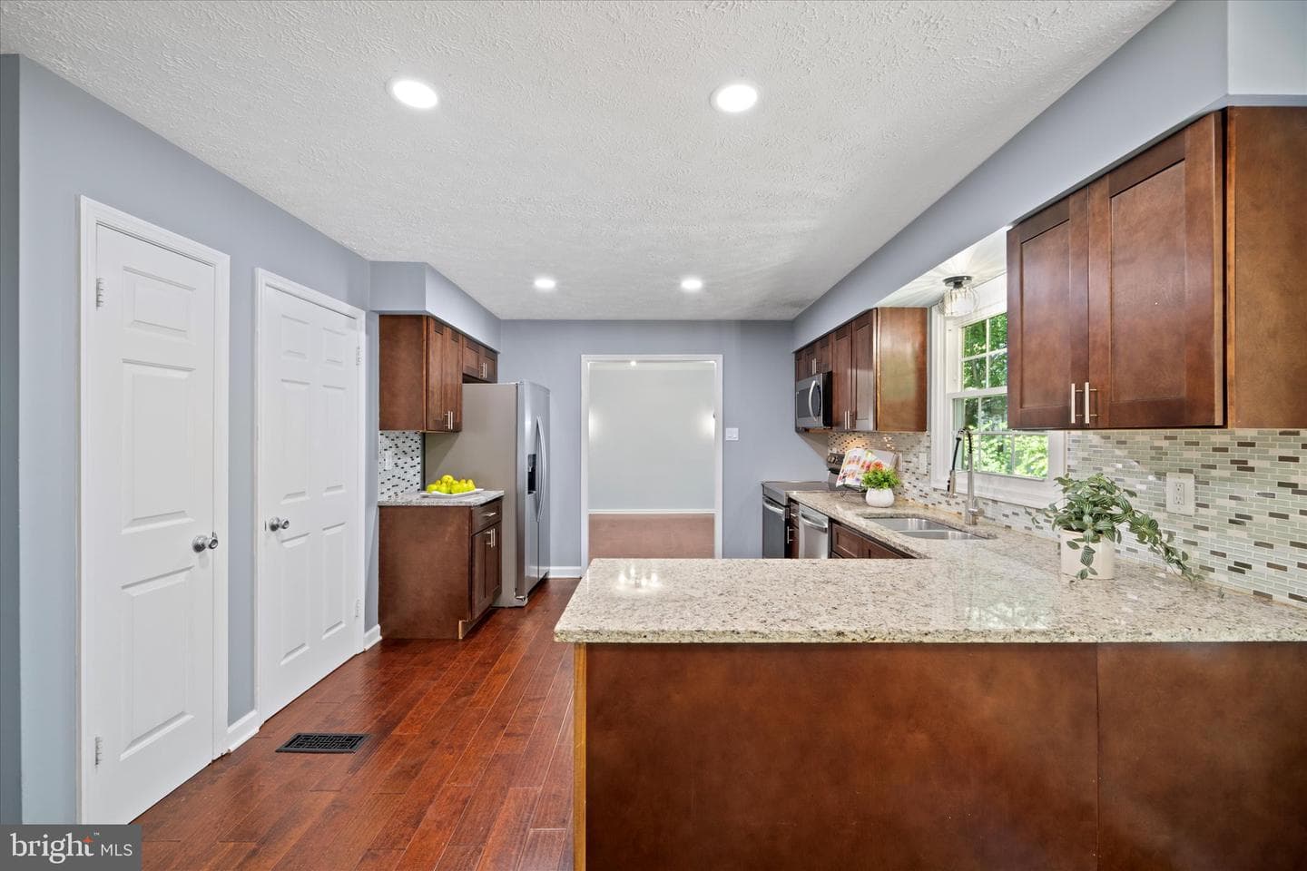 6112 Hillview Court photo 13