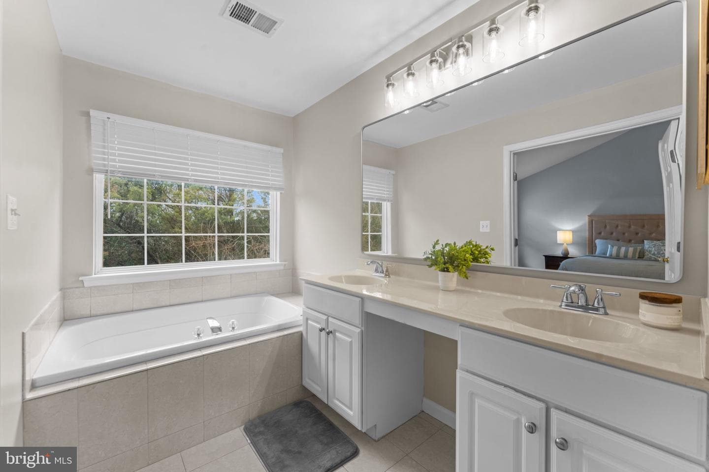 14301 Legend Glen Court photo 34