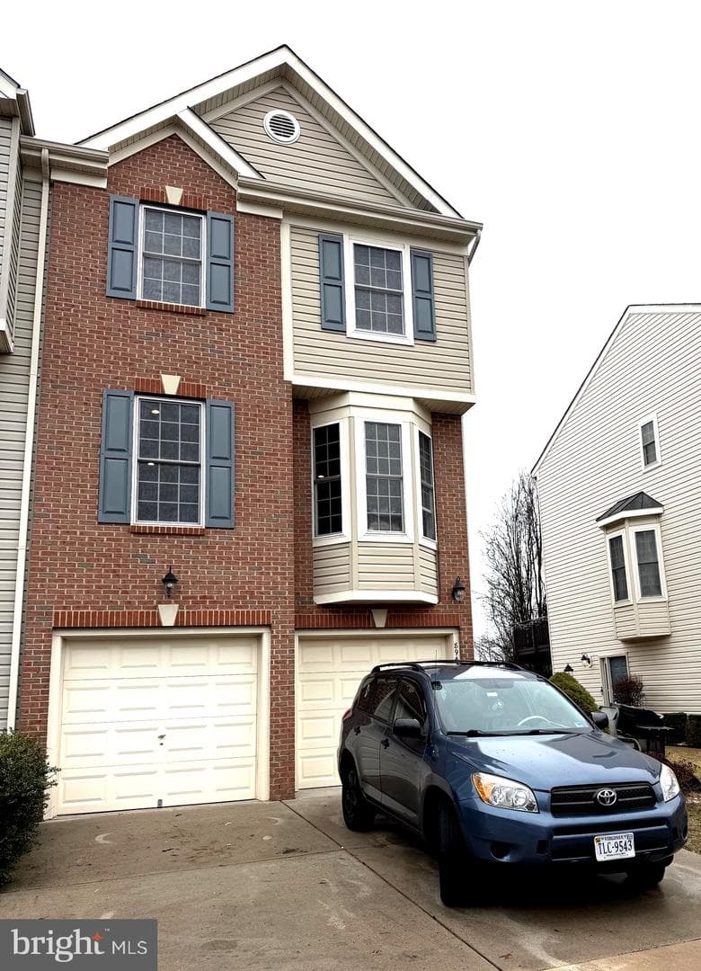 8943 Brewer Creek Place photo 2