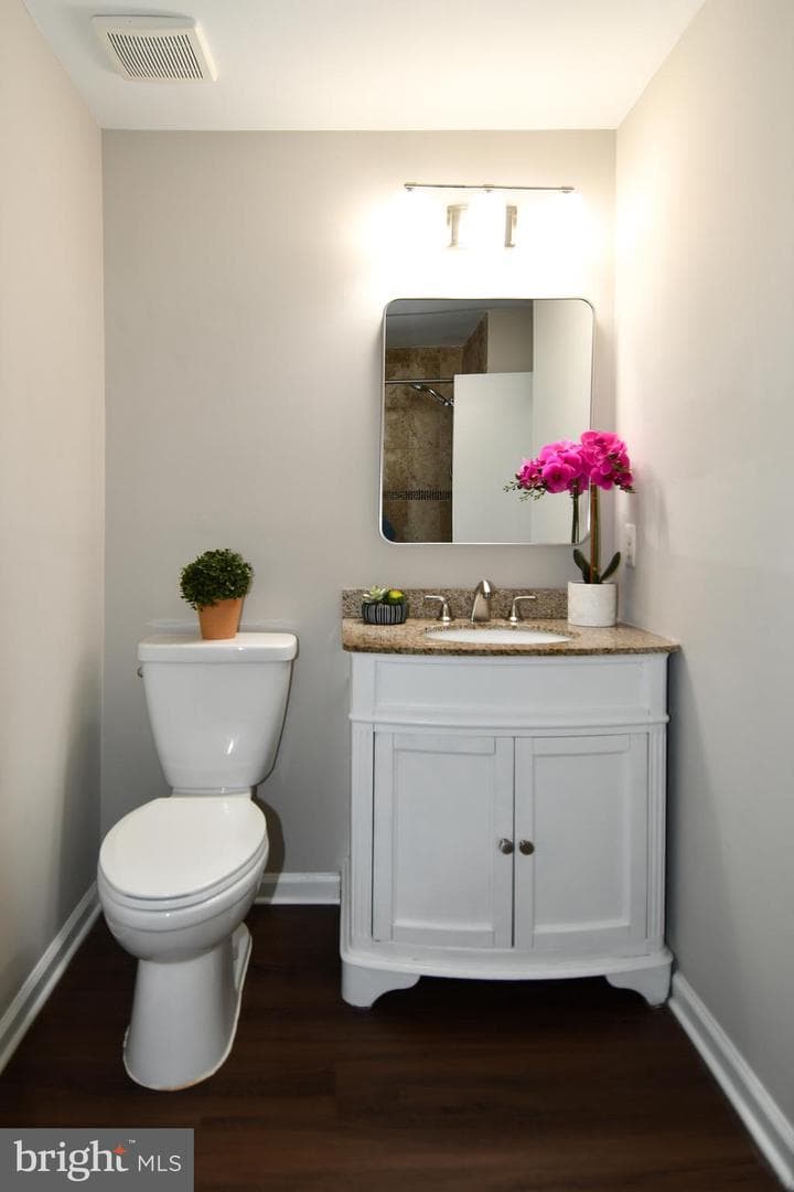 2944 Madeira Court photo 25