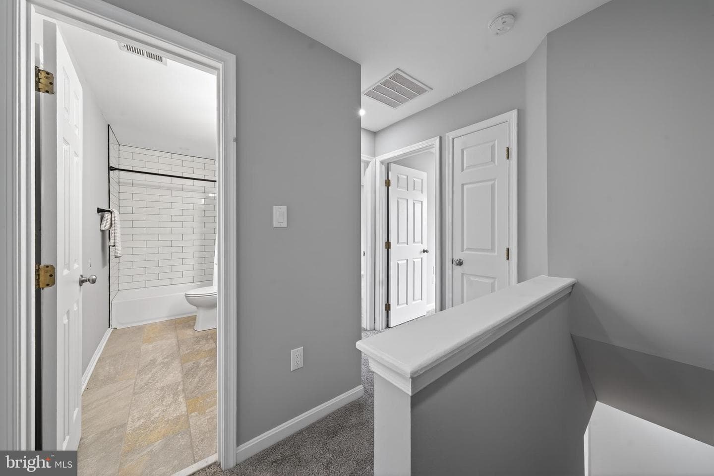 6934 Village Stream Place photo 17