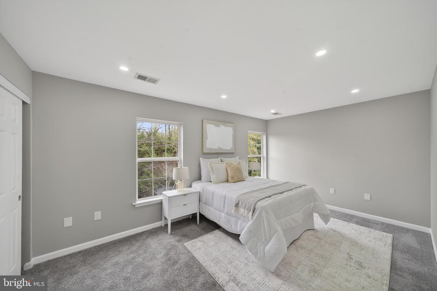 6934 Village Stream Place photo 19