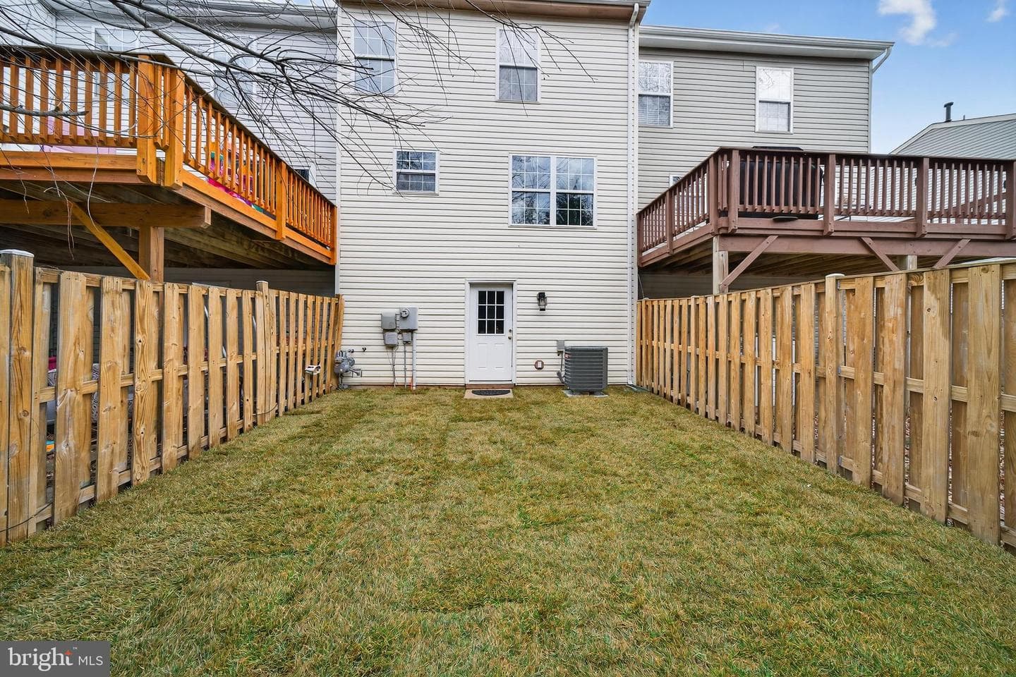 6934 Village Stream Place photo 25
